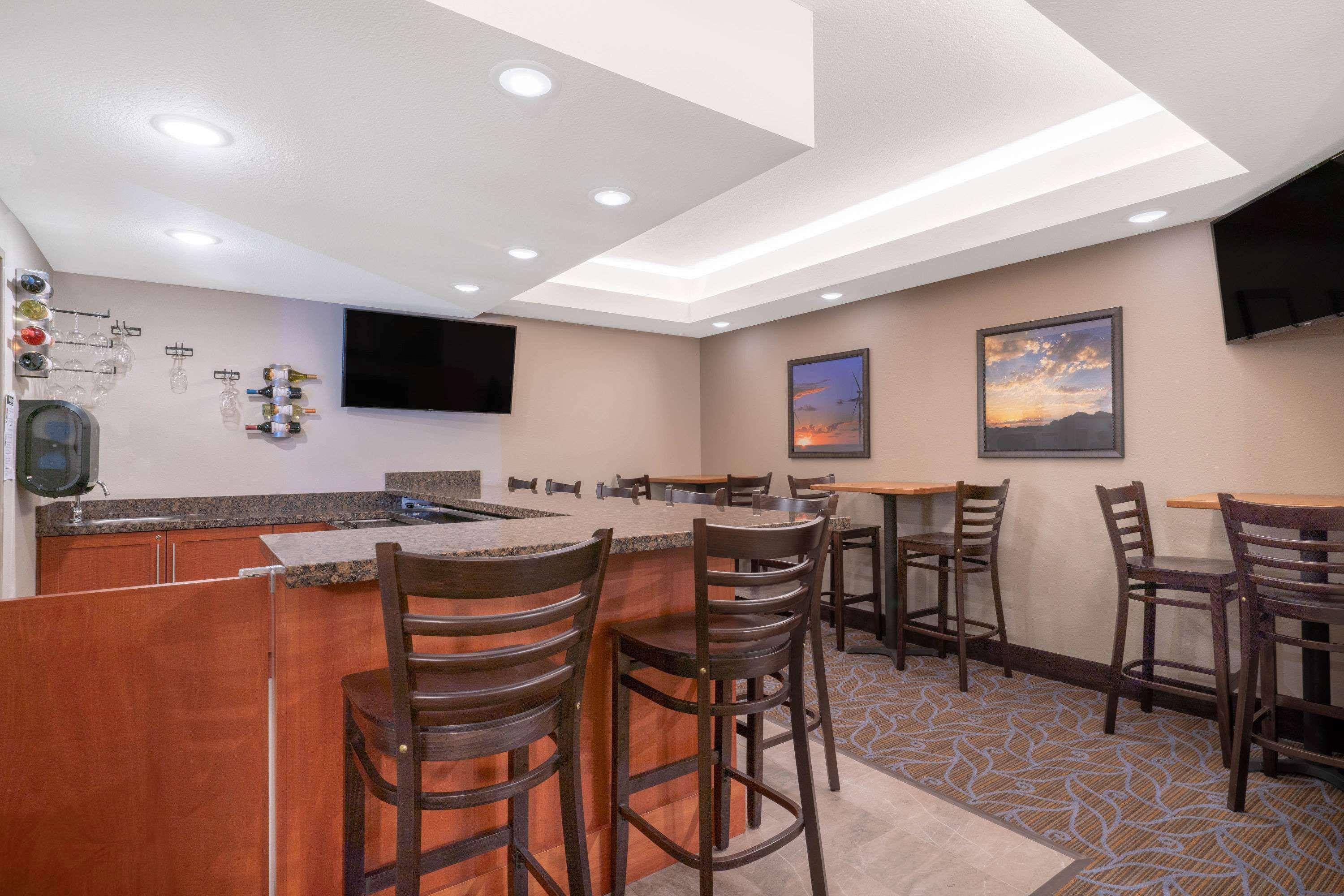 Americinn By Wyndham Windom Buitenkant foto