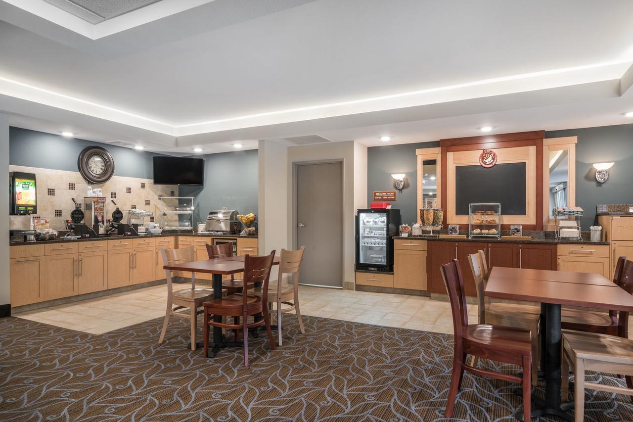 Americinn By Wyndham Windom Buitenkant foto