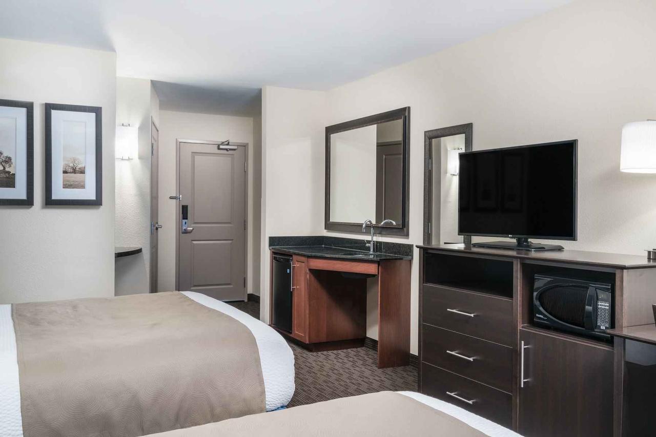 Americinn By Wyndham Windom Buitenkant foto